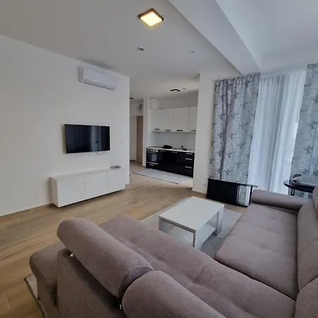 Prestige - Rafailovici Apartment Budva